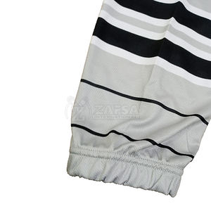 Chaussettes de hockey sur glace personnalisées de haute qualité du fabricant, haute performance avec un nouveau design élégant, chaussettes de hockey sur glace - Product Image 6