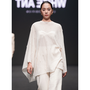 เสื้อคลุมลูกไม้ตาข่ายคอกลมมีกระดุมด้านหลัง64% ปักลายปักผ้าคอตตอนออร์แกนิกผ้า36% โพลีเอสเตอร์สีขาวชุด2ชิ้น - Product Image 1