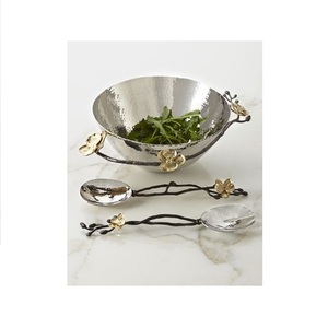 Bol de service classique en acier inoxydable avec finition martelée de qualité supérieure pour le service alimentaire - Product Image 1