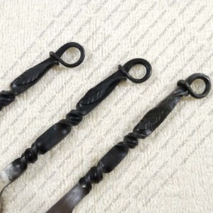 Ensemble de couverts médiévaux en fer forgé à la main TT-5500 accessoires de cuisine couleur noire ensemble de cuillères de vaisselle ensemble de couverts - Product Image 4