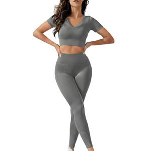 Leggings de yoga pour femmes à taille haute et doux avec logo personnalisé, ensemble de fitness avec haut court assorti, matière sans couture - Product Image 3