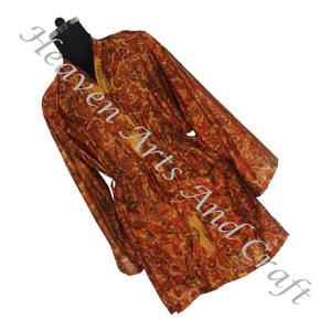 KS010 Antique Floral Silk Vintage Sari Kimono Short-Style Jacket Hot Charming Look Bohemian Style Vintage Sari Kimono Short - Product Image 1