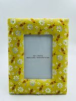 Cornice Portafoto di Lusso in Legno e Tessuto con Stampa e Perline, Collezione Primavera, Ricamata e Decorata, Leggera, Resistente, Moderna e Lavabile