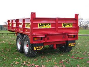 Tractor agrícola hidráulico de aluminio/Aleación de remolque de viaje con <5000kg de carga útil para tractores/volquete de 2 ruedas - Product Image 4