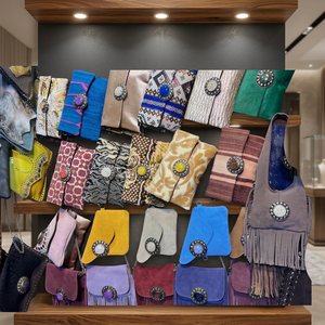 Sac bandoulière classique en daim pour femme avec franges, fait main, choix multicolore - Product Image 2