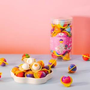 Sabroso Sabores naturales Juego de calamar Gummy Caramelo Suave forma de bola multicolor dulce característica Regalo caramelo para niños - Product Image 2