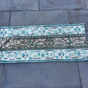 Alfombra Turca Vintage de 1.4x3.2 pies (42x97 cm), Alfombra Oriental Azul de Lana - Product Image 3