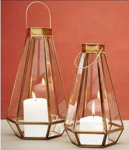 Nouvelle lanterne décorative en verre uni en métal faite à la main pour décoration de mariage intérieure et extérieure de meilleure qualité - Product Image 3