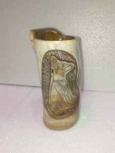 Taza de cuerno para beber tallada vikinga hecha a mano altamente pulida de alta calidad para vino y cerveza hecha con cuerno natural de la India - Product Image 3