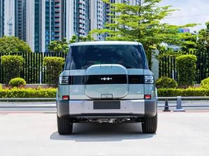 BYD Titanium 7 2025 – SUV Hybride Rechargeable 4x4 à Charge Rapide avec Batterie Blade – Puissant Véhicule Tout-Terrain à Énergie Nouvelle - Product Image 5