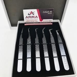 Pinzas de extensión de pestañas sostenibles recubiertas de Ombre profesionales Logotipo personalizado Agarre fuerte Fibra de acero Probado a mano Pestañas puntiagudas - Product Image 5