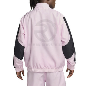 Conjunto de pantalones cortos cortavientos para hombre, ropa de nailon, conjunto de pantalones cortos de nailon, conjunto de dos piezas para hombre, logotipo personalizado de alta calidad - Product Image 2