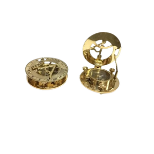 Brújula de bolsillo plana de latón para exteriores profesional, reloj magnético marino de fundición náutica, estilo tradicional pulido - Product Image 2