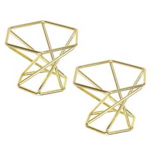 Portavelas de Metal con Acabado Antiguo, Encanto Rústico, Centro de Mesa Elegante para Interiores y Exteriores, Ambiente Cálido - Product Image 1