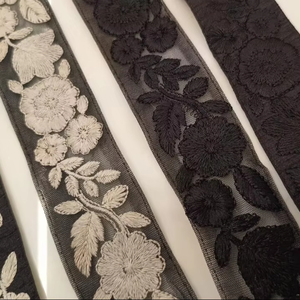 Intrincado 3D Floral bordado encaje Trim vibrante colorido tul tela para boda moda y decoración del hogar - Product Image 1