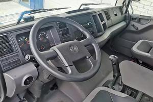 Nouveau camion benne Volkswagen Constellation 17.250 4x2 EURO5 Diesel, poids lourd, transmission automatique, conduite à gauche, 31-40T 360 - Product Image 5