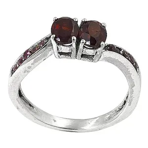 Bague classique à trois pierres en rubis, plaquée or 9 carats, bijoux de fiançailles pour femme, pierre de naissance de juillet, sertissage à griffes rondes - Product Image 3