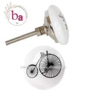 ลูกบิดเซรามิกสำหรับเด็กดีไซน์แบบโมเดิร์นพร้อมที่จับลิ้นชักและตัวดึงสำหรับตู้เสื้อผ้าห้องนอนห้องครัวห้องน้ำ - Product Image 1