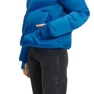 Veste surdimensionnée rembourrée de qualité supérieure pour femmes manteau d'hiver chaud et respirant de haute qualité col montant en fourrure logo personnalisé pour l'extérieur - Product Image 3