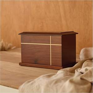 Urne funéraire en bois personnalisée pour les cendres humaines avec gravure personnalisée et boîte commémorative décorative - Product Image 1