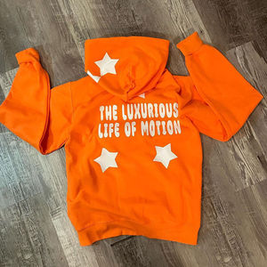 Sweats à capuche pour hommes sweat à capuche Orange étoile imprimé pull Streetwear graphique sweat à capuche audacieux urbain décontracté déclaration haut Logo personnalisé - Product Image 3