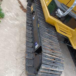Mini-pelleteuse CAT 305.5 d'occasion, poids en service de 5.5 tonnes avec composants centraux, moteur de pompe à moteur, disponible en vente en Chine - Product Image 4
