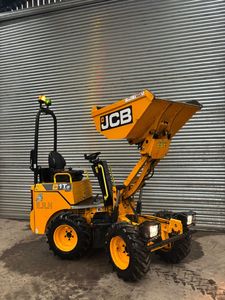 JCB 1T-2 Hi Tip Dumper, Retroexcavadora, Cargadora Frontal, Tracción en las 4 Ruedas, Motor, Mini Remolque Volquete - Product Image 2