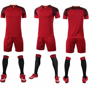 Diseño personalizado y logotipos Kits completos de fútbol de alta calidad Impresión por sublimación ropa deportiva Uniforme completo de fútbol unisex al por mayor - Product Image 4