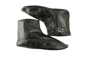 Latest Comfortable Unisex Khuffain Leather <b>Socks</b> Genuine Cowhide Zipper ODM Sourced for Islamic Muslim Woven Anti-Bacterial - Product Image 4