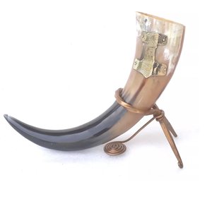 Corne à boire Viking avec logo personnalisé avec finition polie Support en cuir durable Décoration en corne de buffle - Product Image 6