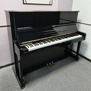 Piano Vertical Acústico Yamaha U1H de Lujo Profesional en Oferta, Usado en Buen Estado con Buenos Precios, 88 Teclas U1 U2 U3 - Product Image 1
