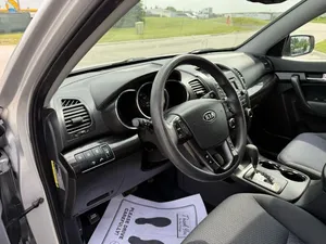 รถเกีย โซเรนโต้ แอลเอ็กซ์ ปี 2011 สภาพดีเยี่ยม มือสอง - Product Image 4