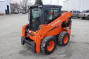 Achetez un chargeur sur chenilles Kubota SSV65 avec une excellente historique de performance. Chargeur sur chenilles Kubota de qualité supérieure pour la construction et le bâtiment. - Product Image 2