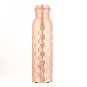 Botella de Agua de Cobre Hecha a Mano, Diseño Moderno con Relieve de Diamantes, 900 ml, a Prueba de Fugas, Portátil, Diseños Personalizados, Bebedero Saludable - Product Image 1