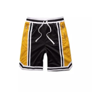 Pantalones cortos de baloncesto de malla, cintura elástica, dos bolsillos con dobladillo lateral profundo, transpirables, a prueba de viento, impermeables, para hombre, recortados, poliéster/algodón - Product Image 4