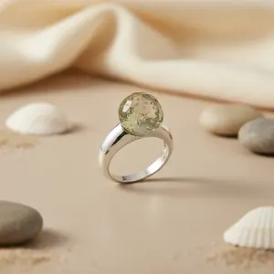 Bague géométrique en quartz vert plaqué rhodium faite à la main pour femmes - Bijoux fins - Product Image 3