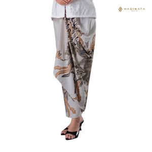 ชุดเดรสผ้าฝ้ายบาติกโดบี้คุณภาพสูง PJG ผลิตภัณฑ์ใหม่สำหรับผู้หญิง พร้อมลายพิมพ์ดิจิทัล เนื้อผ้าทอลายหรูหรา ทำด้วยมือจากอินโดนีเซีย - Product Image 5