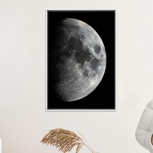 Impresión en Lienzo de Media Luna: Arte Astronómico de la Superficie Lunar, Lienzo con Marco Blanco - Product Image 1