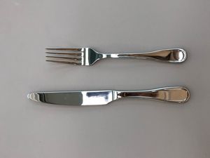 Ensemble de couverts en acier inoxydable avec manche martelé unique, cuillère et fourchette argentées, pour les fêtes - Product Image 2