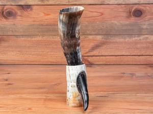 Corne à boire gravée sur mesure avec support-Corne à boire viking authentique en agate avec support en corne - Product Image 3