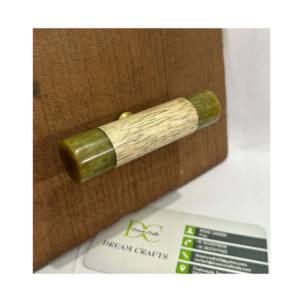 Tiradores de armario de cocina europeos modernos, figurita de barra en T de resina colorida, tiradores cilíndricos de piedras preciosas talladas, manualidades - Product Image 1