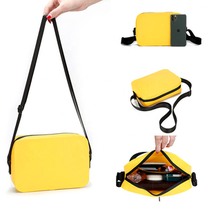Waterproof PVC Crossbody Bag 2.5L Capacity Shoulder Messenger Pouch Zipper Closure <b>Adjustable</b> <b>Strap</b> for Outdoor Sports Travel - Product Image 4