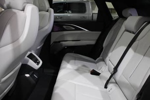 2023 L I R I Q AWD SUV Double Motor Leather Seats R18 Tires Lithium Battery 110kWh Fast Charge <b>Panoramic</b> Sunroof LED Lights 6 - Product Image 2