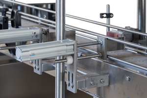 Máquina Automática de Llenado, Tapado y Etiquetado con Servomotor para Botellas y Frascos Metálicos de 200 ml de Capacidad, Ingeniería Turca - Product Image 3