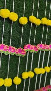 Guirlandes de fleurs artificielles MDF Lotus et marguerites pour décoration de plafond, avec chaîne de perles lourdes pour fleurs de marguerite moelleuses et suspensions en forme de cloche - Product Image 6
