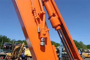 ZX135US-5B ฮิตาชิรถขุดขนาดเล็กของแท้จากญี่ปุ่นใช้2016ฮิตาชิ13ตันรถขุดใช้แล้วบำรุงรักษาง่าย - Product Image 3