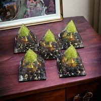 Hecho a mano más nuevo Feng Shui orgón pirámide negro turmalina peridoto curación cristal energía cuarzo herramienta de meditación para la decoración del hogar