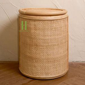 Nueva mesa auxiliar de taburete de ratán hecha a mano ecológica tradicional con cesta de almacenamiento de muebles de sala de estar de Vietnam - Product Image 1