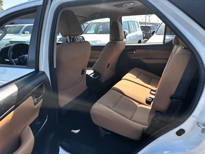 TOYOTA FORTUNER EXR 2021 USADO, Volante a la Izquierda/Derecha - Product Image 3