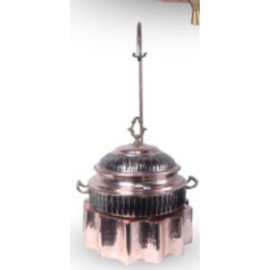 Plat à réchaud en or rose à motif floral - Product Image 1